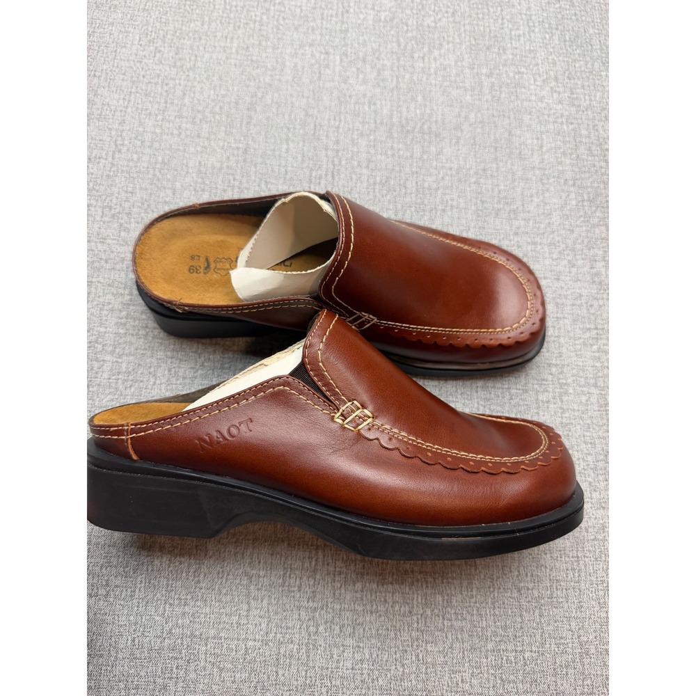 NAOT Brown Leather Slip On Clogs Mules Scalloped Trim Womens Sz 39 US 8 Comfort